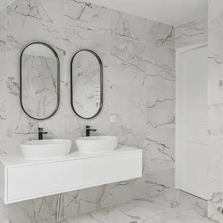 House - Superbe Maison A Hotel