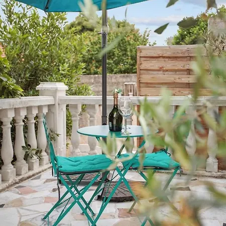 House - Superbe Maison A Crosne